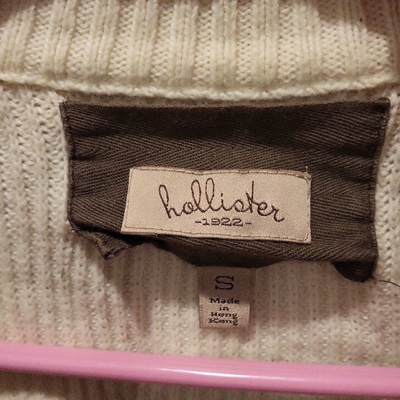 Hollister Ivory Ribbed Button Cardigan - Picture 2 of 4